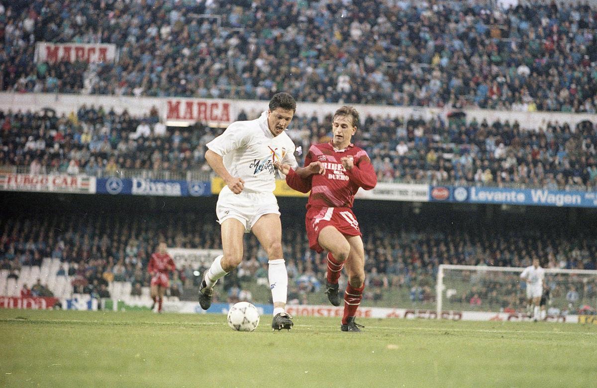 Penev en un partido del Valencia CF