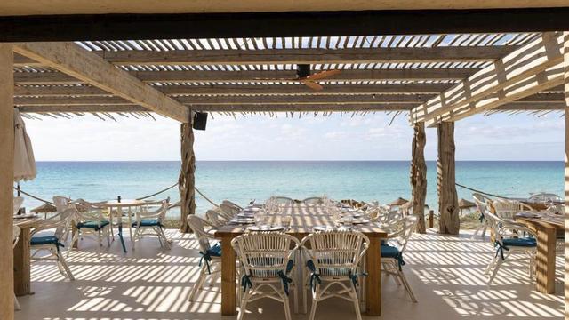 La terraza del restaurante de Hannah Formentera.