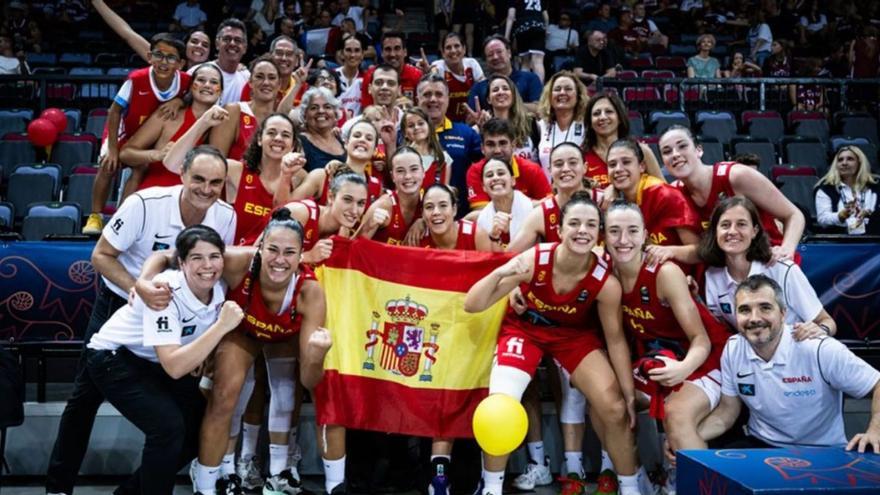 España celebró su gran paso por el Europeo sub 20 femenino. | FIBA