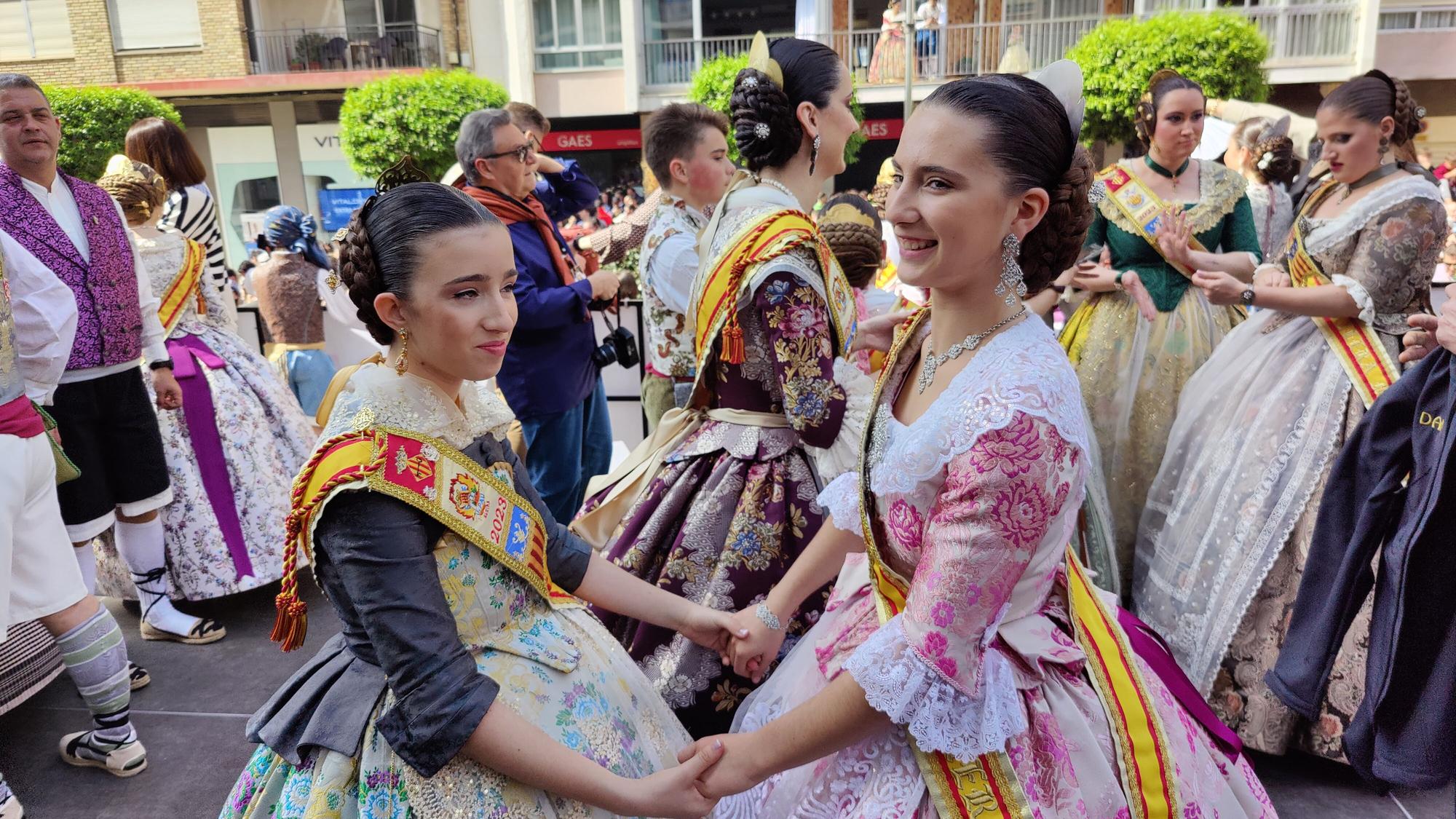 Las mejores imágenes de la 'mascletà' del 17 de marzo en las Fallas de Alzira