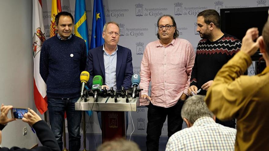 La izquierda, salvo el PSOE, pide modificar el Estatuto para oficializar el asturiano