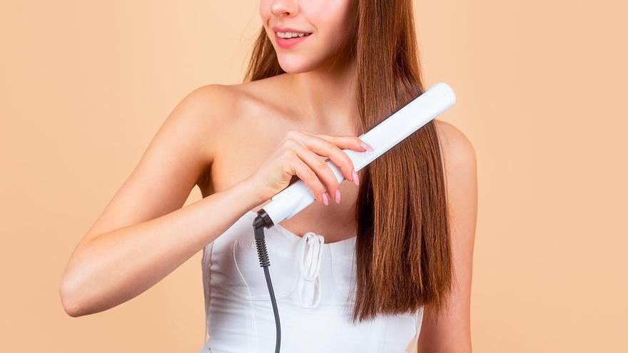 El botón clave de la plancha de pelo: la temperatura para que el cabello quede brillante y no se queme