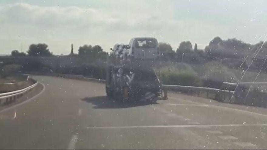 Interceptado un camión que circulaba en zig-zag por Badajoz