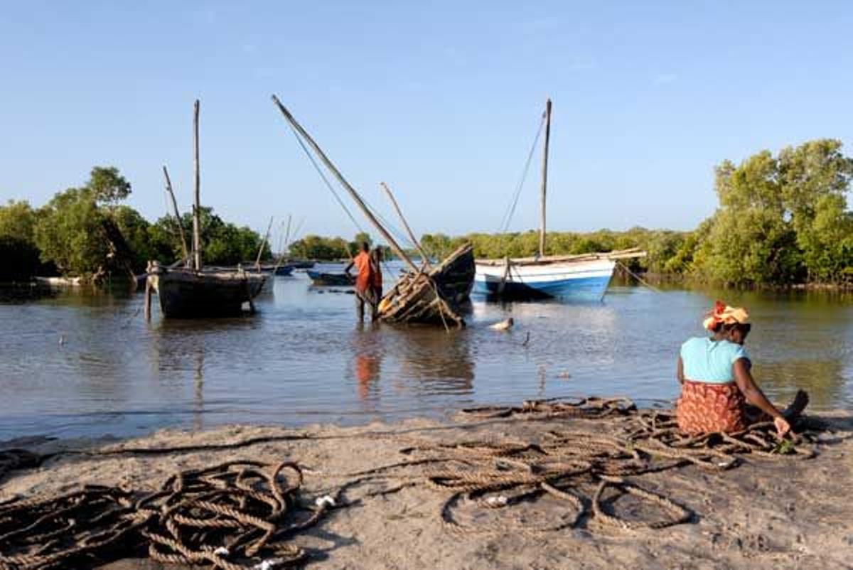 El Dhow es la embarcación típica del este de África ,y por lo tanto, de Mozambique.