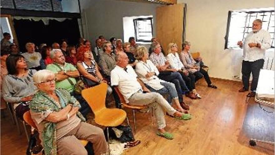 Ahir es va celebrar la segona reunió del projecte al centre cívic de Can Ninetes, a Santa Eugènia.