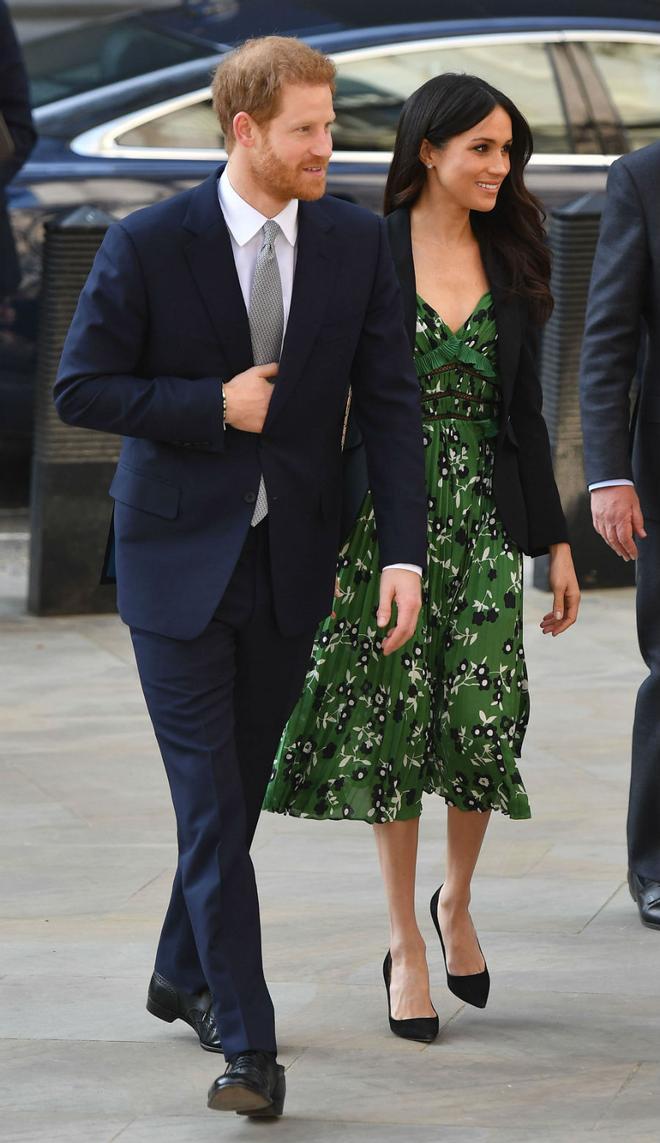 El Príncipe Harry junto a Meghan Markle en la recepción en Londres