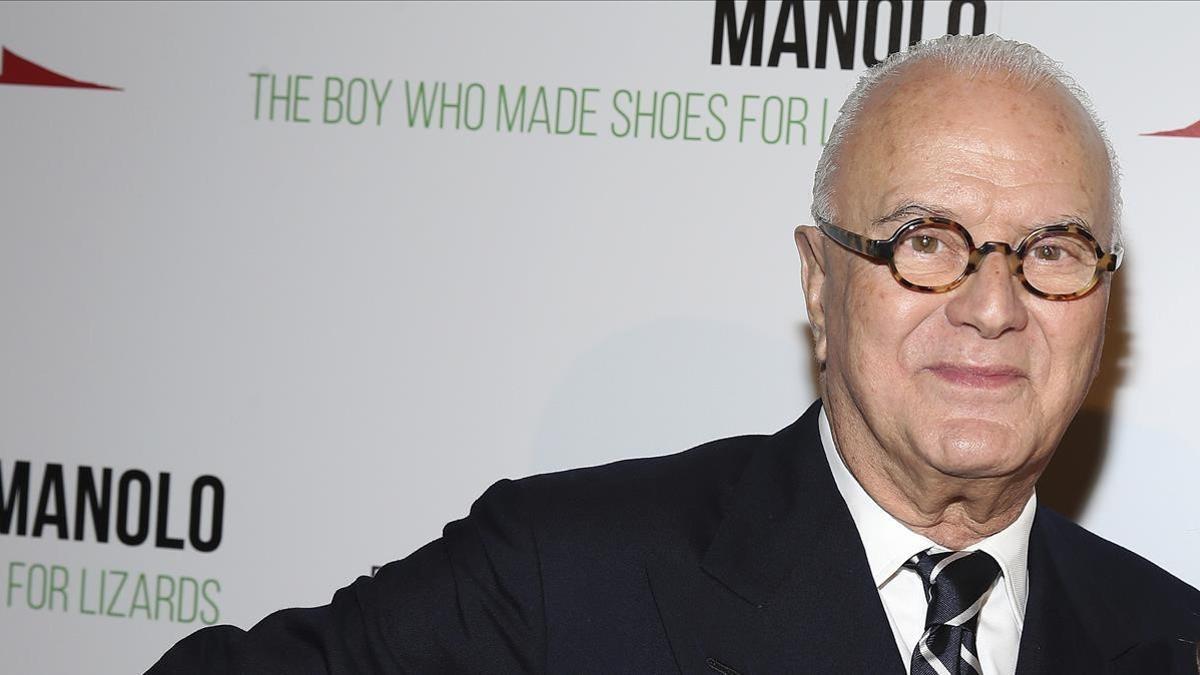 lmmarco40116254 fashion designer manolo blahnik  left  and actress olivia gr170919124338