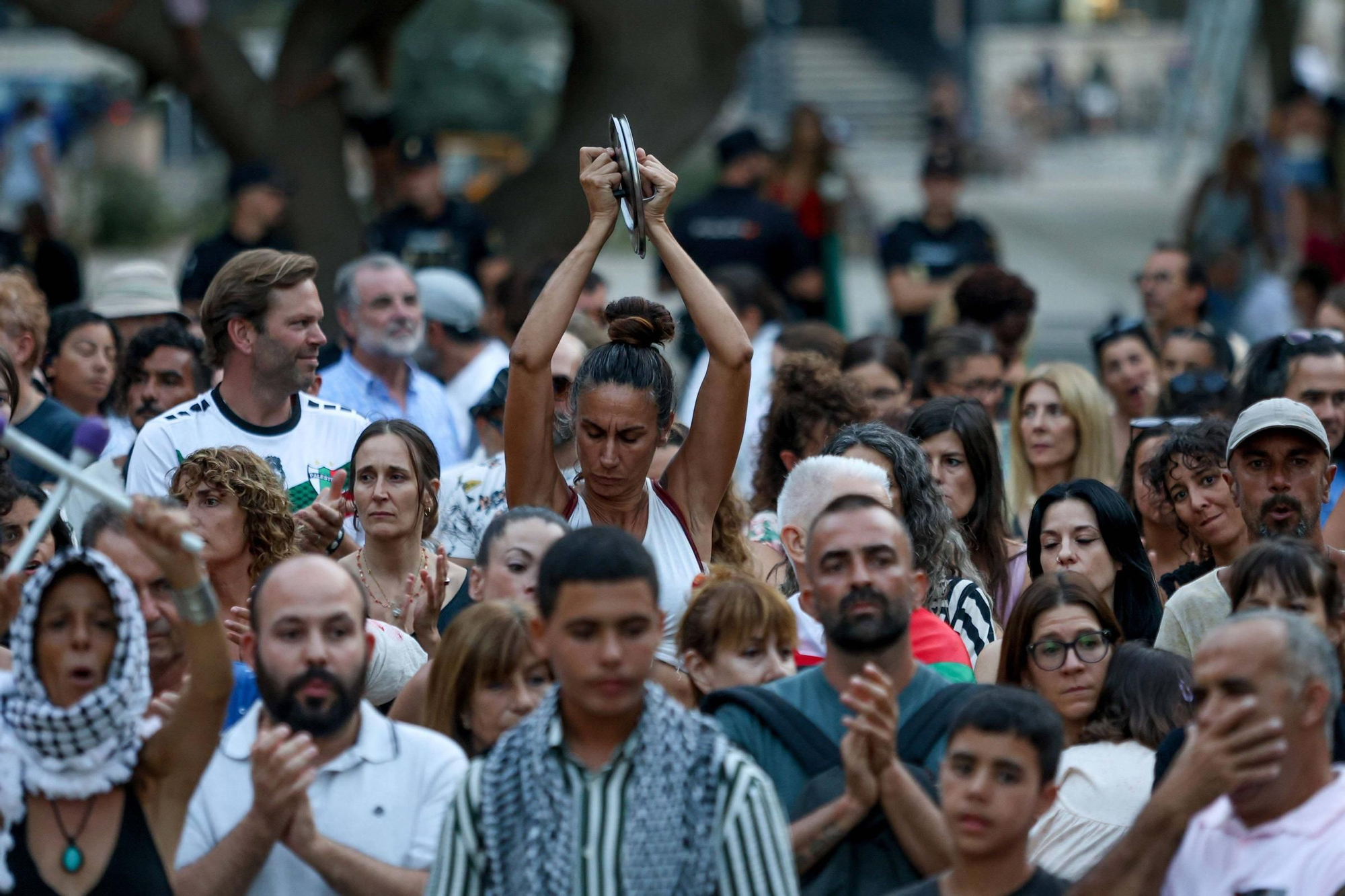 Galería: 250 personas claman en Ibiza contra el genocidio en Gaza