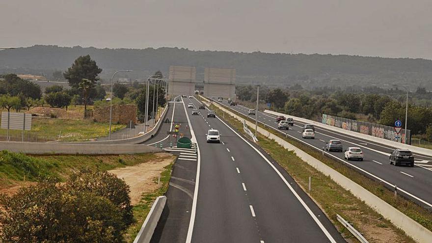 Vista general de la autopista con el nuevo acceso. | M.B.