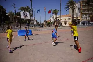 El 3x3 de Baloncesto vuelve a llenar de deporte la Explanada Barnuevo de Santiago de la Ribera