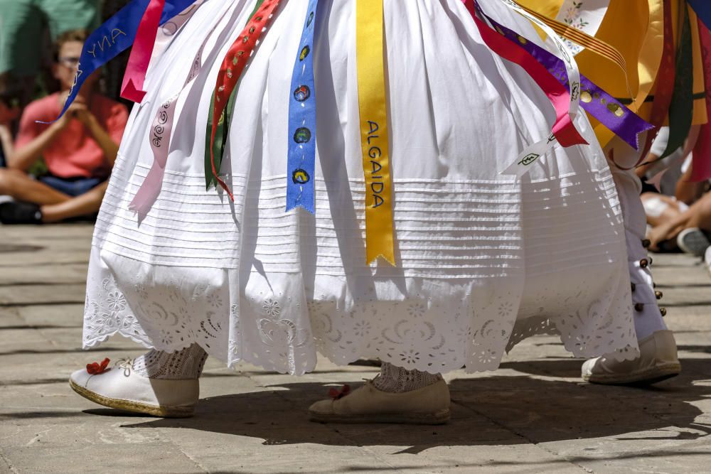 'Cossiers' con esencia del pueblo para loar al patrón