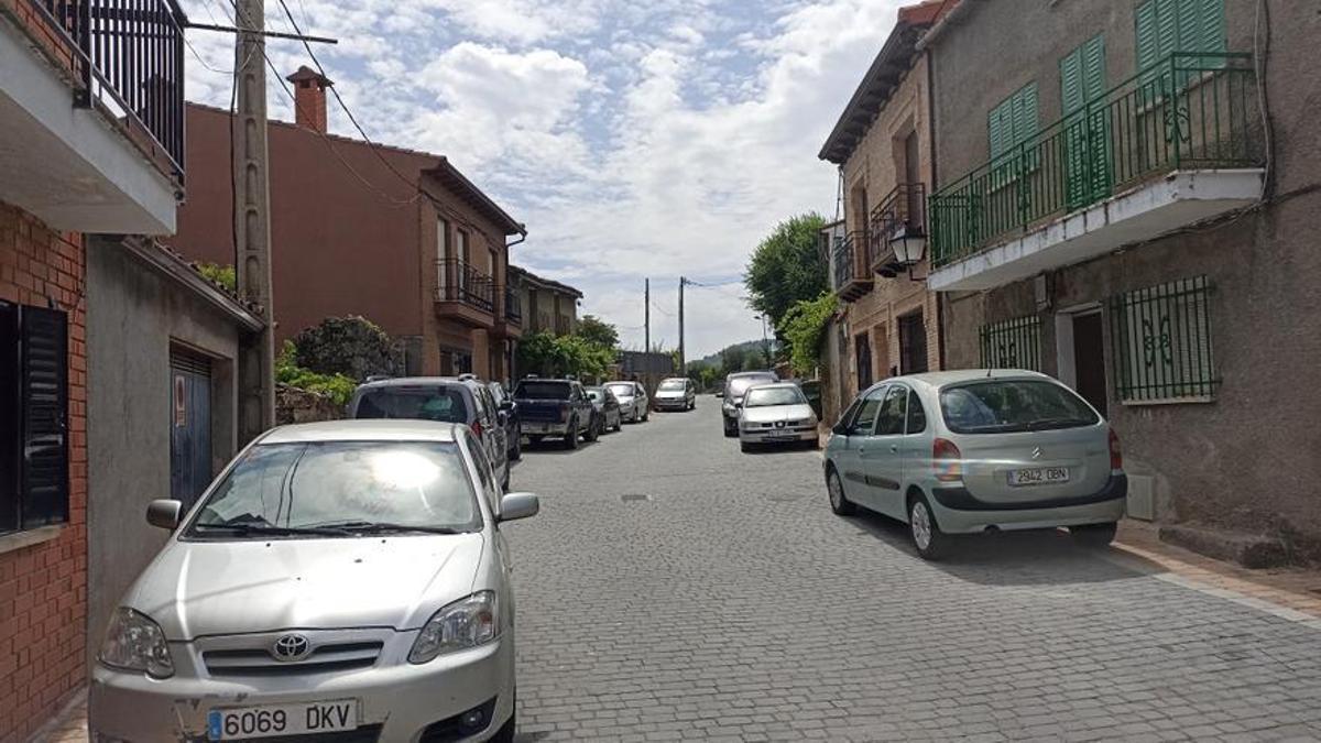Una de las calles de Rozas de Puerto Real.
