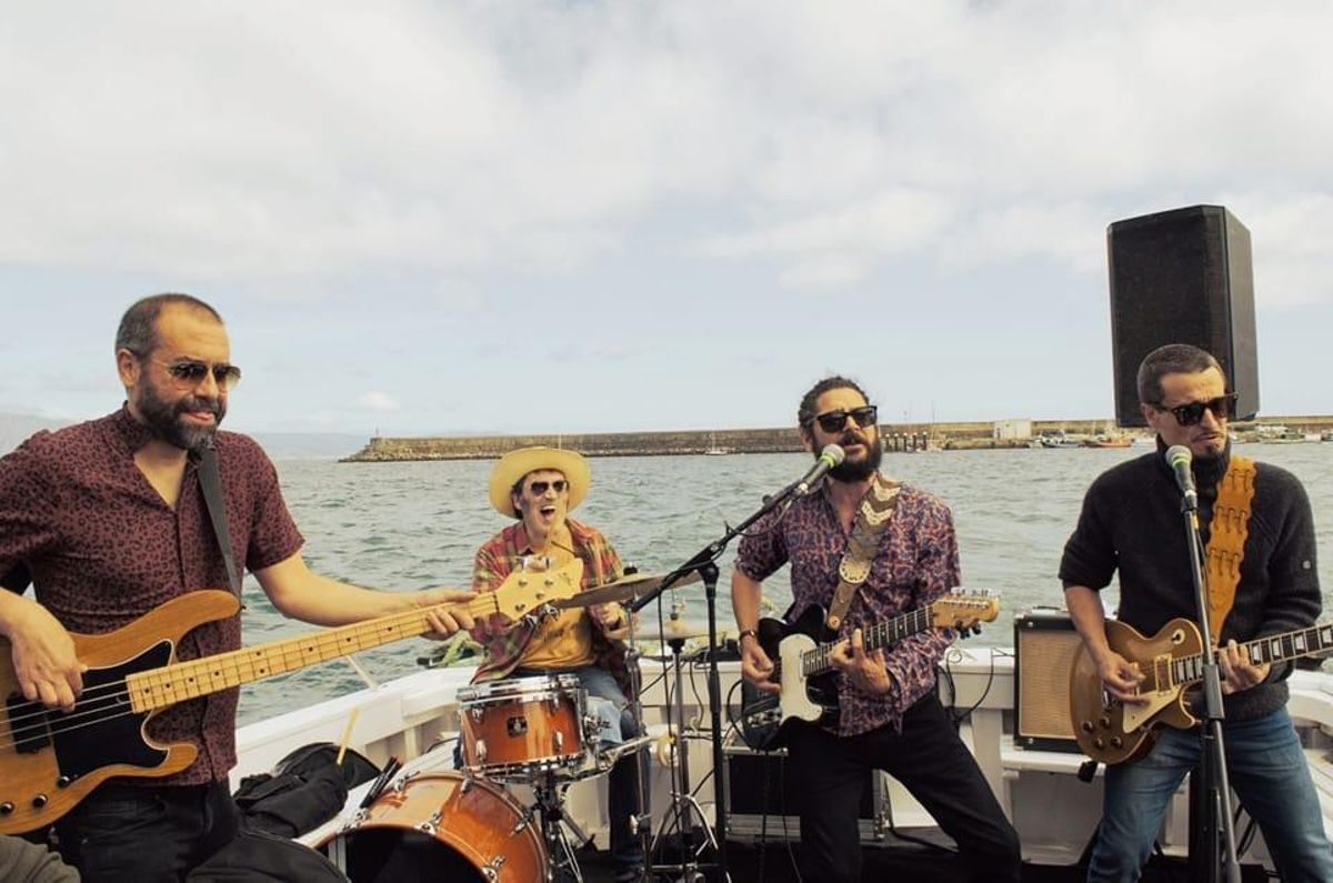 O Fisterra Experience inclúe un cruceiro con música a bordo