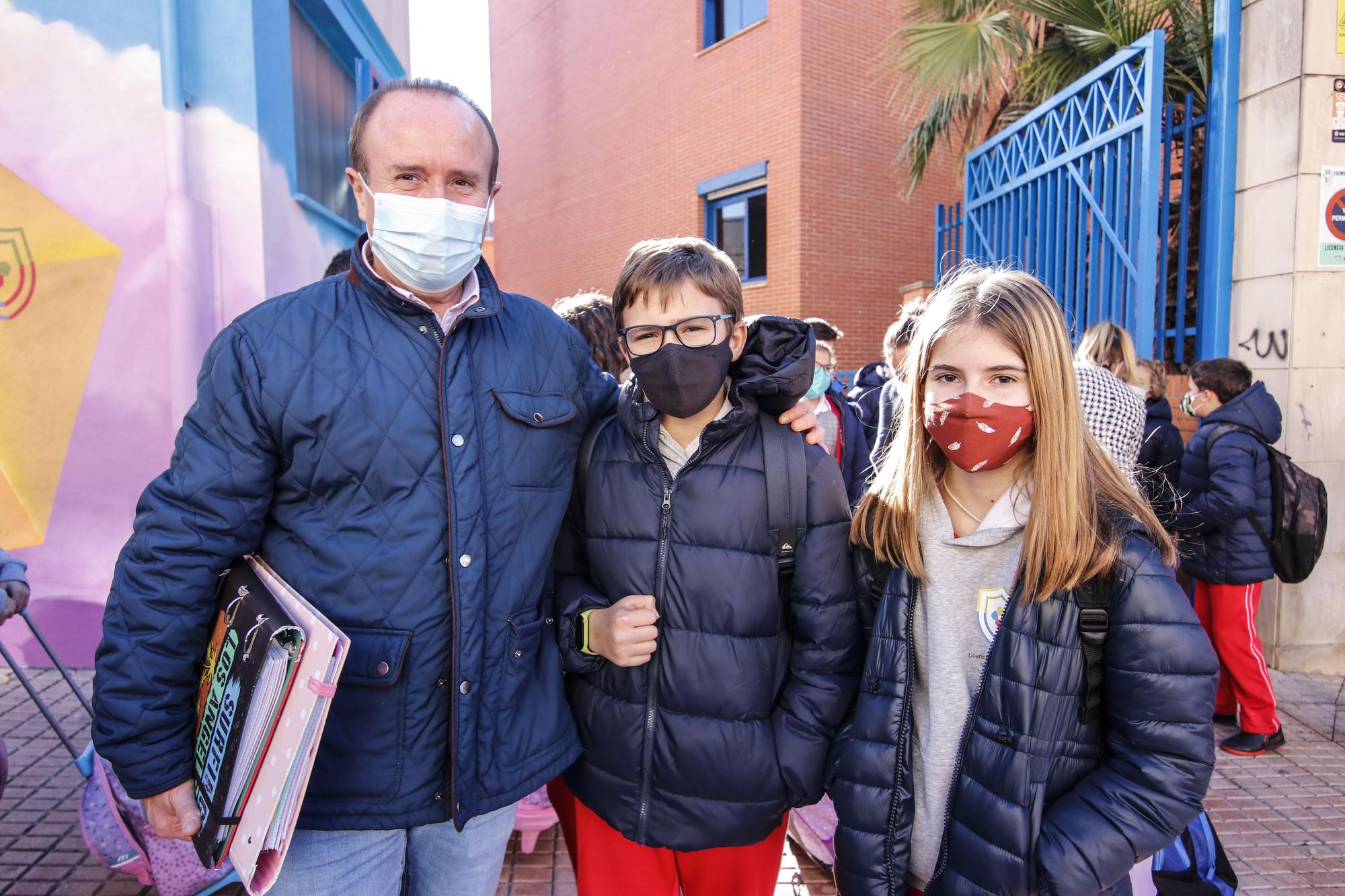 Primera jornada de vacunación en los colegios extremeños