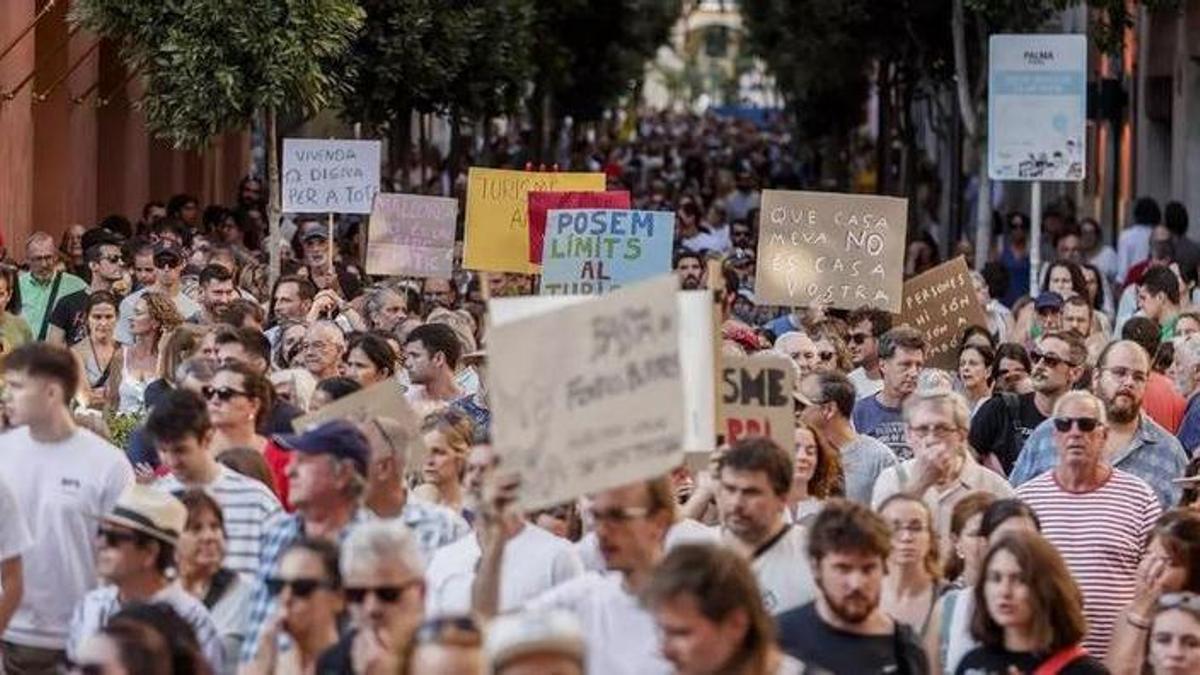 Schon in den letzten Sommern gingen Zehntausende bei den Demos auf die Straße