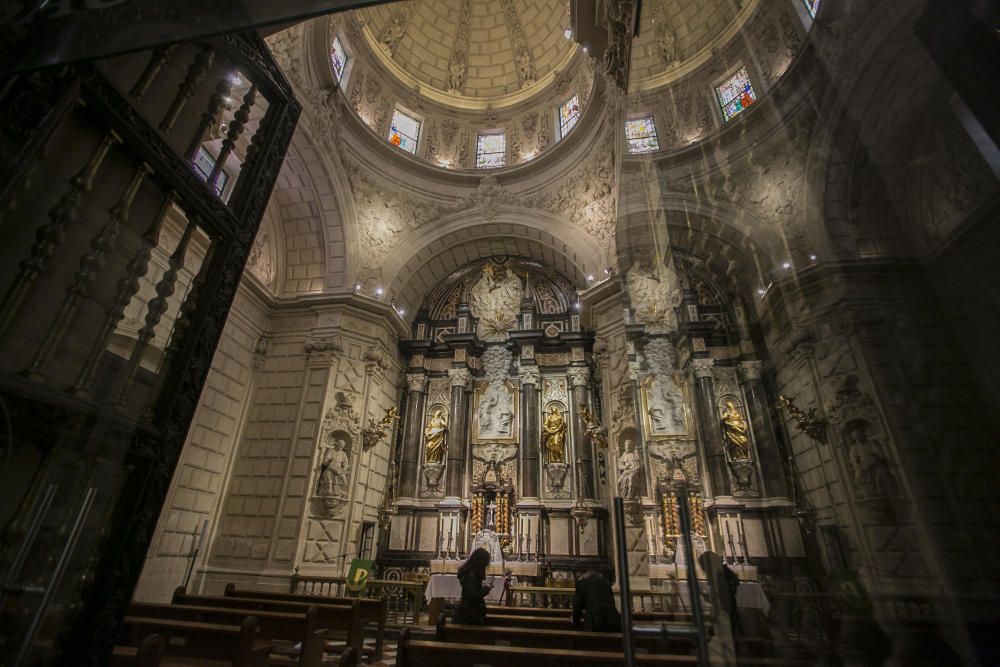 La capilla radiante de La Comunión