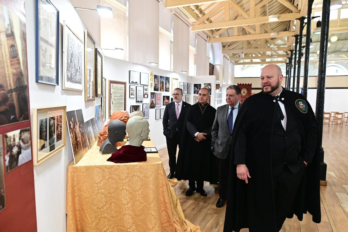 Por la izquierda, Alfredo García Quintana, Benigno Maújo, Alfredo Canteli y Tino Rodríguez, este miércoles en Trascorrales.