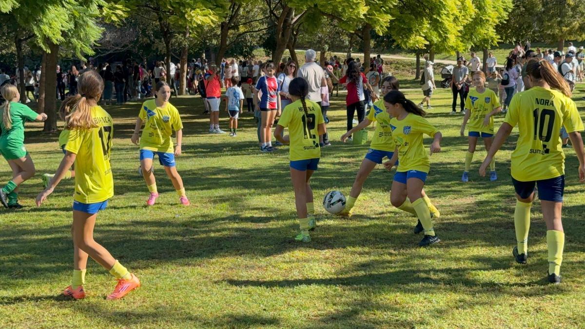 La Gran jornada lúdica del 10º aniversario del Parque La Marjal, en imágenes