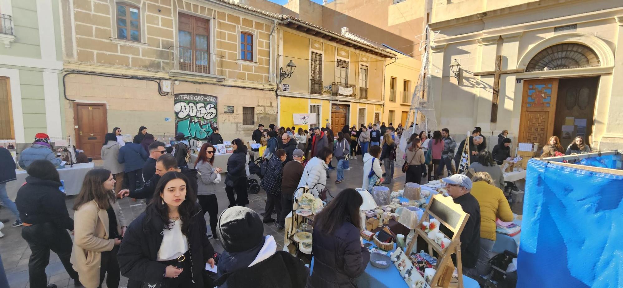 Benimaclet inaugura la Navidad con un Mercado de Artesanía