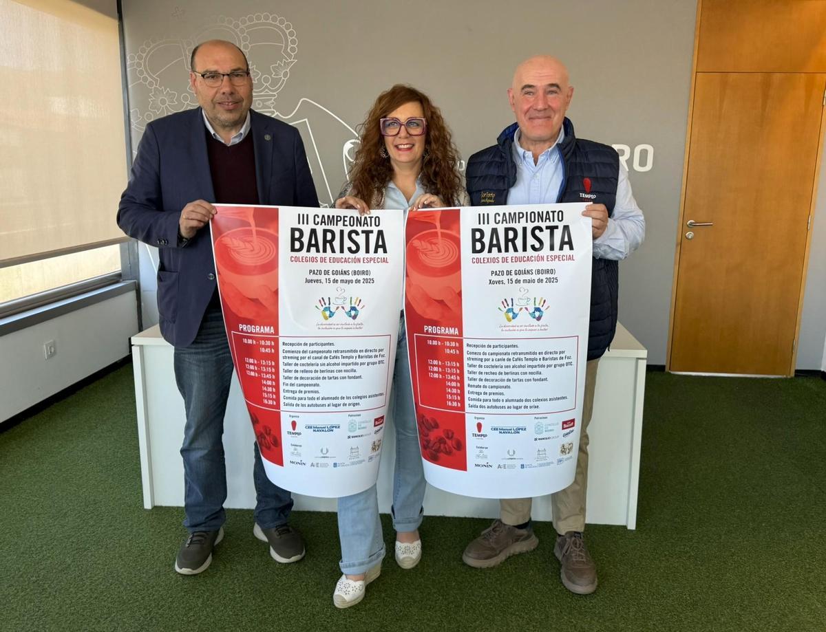 Pola esquerda, Juan Carracedo, María Outeiral e Alfonso Aguado.