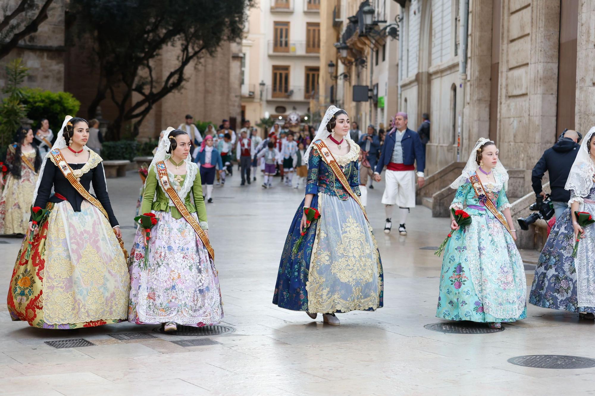 Búscate en el primer día de la Ofrenda en la calle San Vicente entre las 17:00 y las 18:00