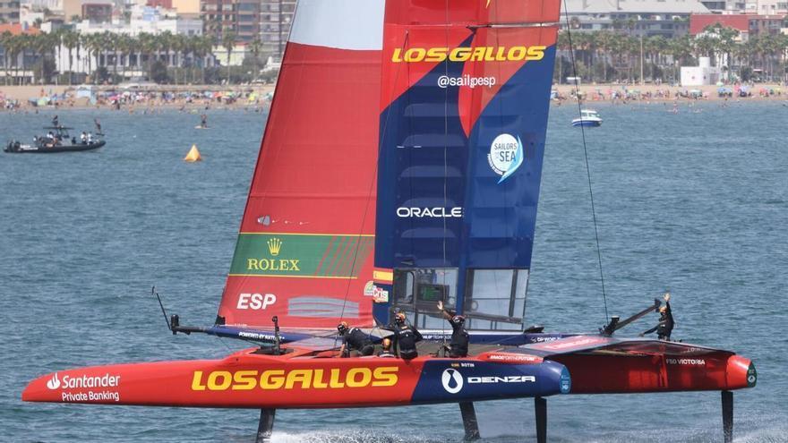 València da alas a los Gallos que encarrilan la clasificación a la final del Spain Grand Prix SailGP