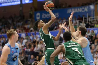 Breogán 74-90 Unicaja: Una victoria que vale el play off de Liga