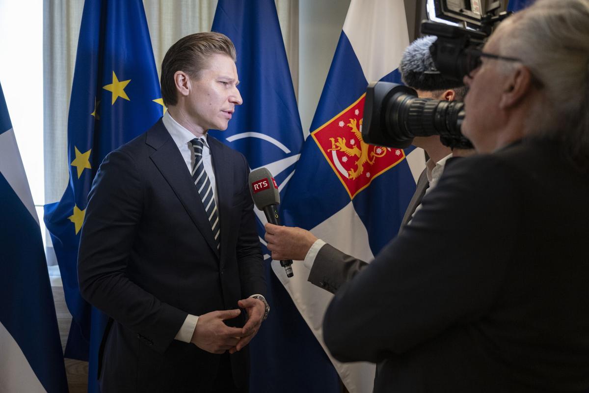 El ministro de defensa de Finlandia, Antti Hakkanen