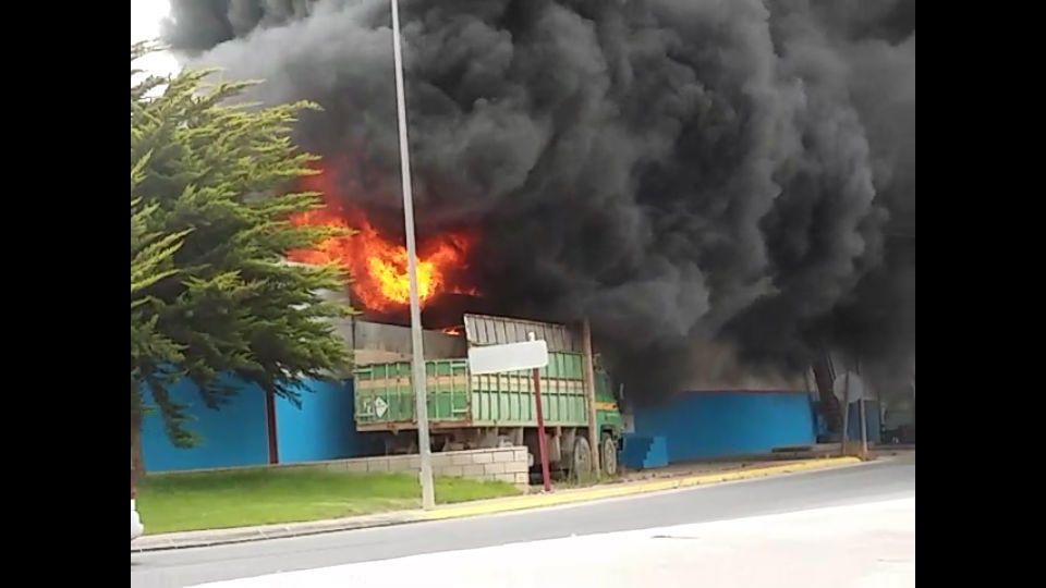 Incendio en un almacén de hortalizas de Cox