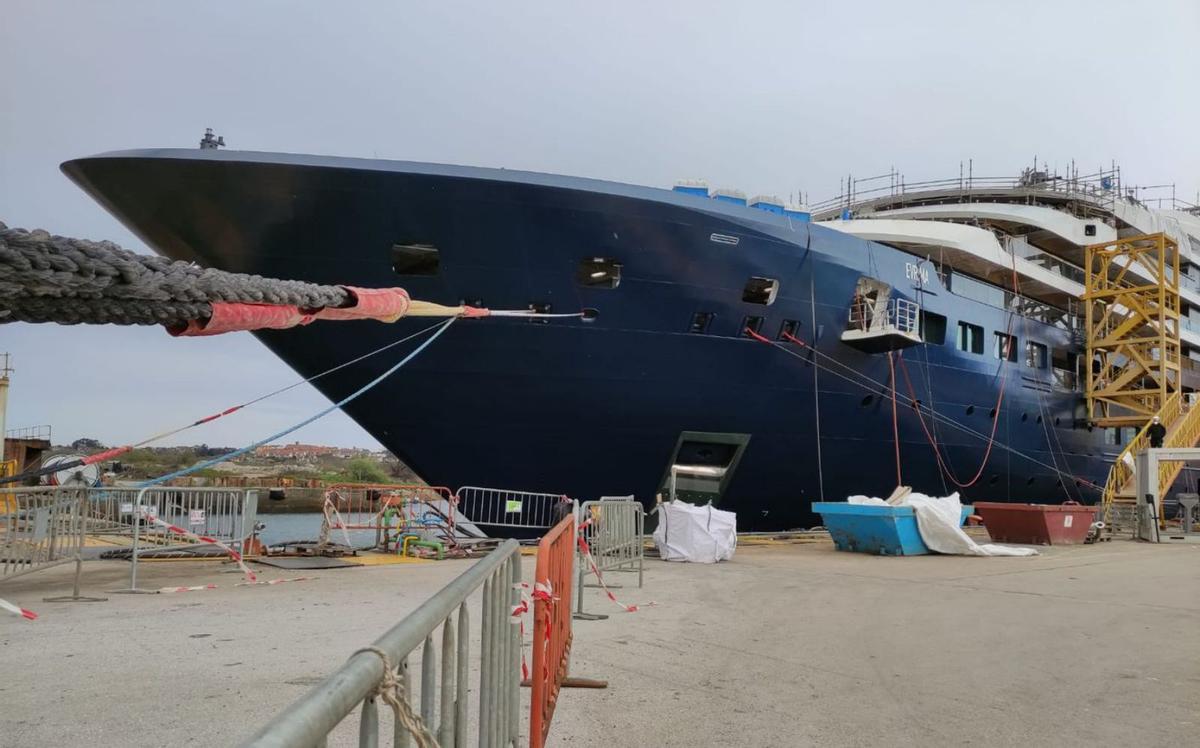 El “Evrima” en el astillero cántabro Astander. / FDV
