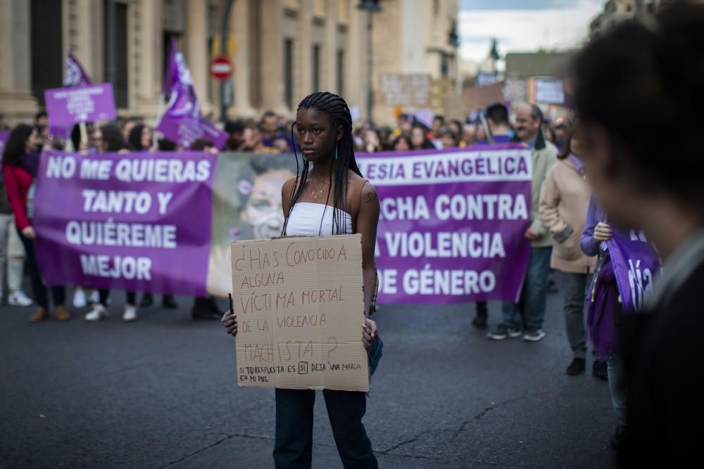 Manifestación del Día de la Mujer en las calles de València