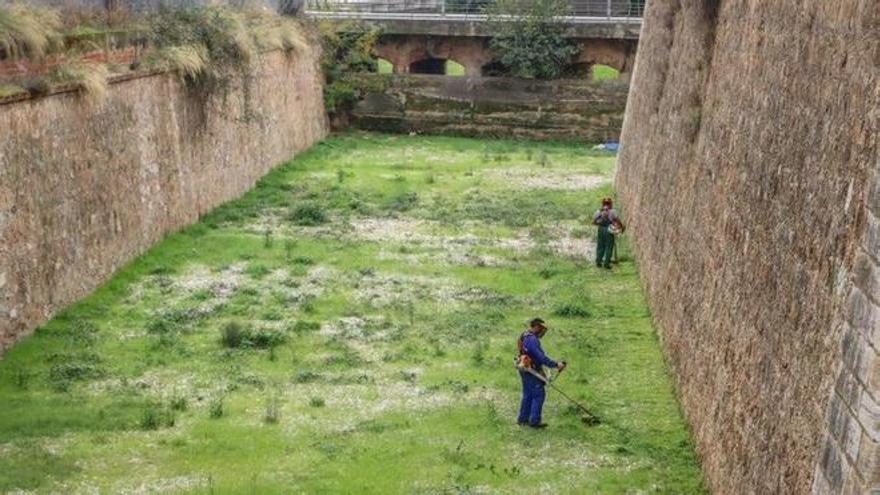 Una cuadrilla volverá a encargarse de mantener las fortificaciones de Badajoz