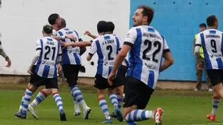 Un héroe con guantes: Álvaro Fernández lleva al Avilés a la final de ascenso