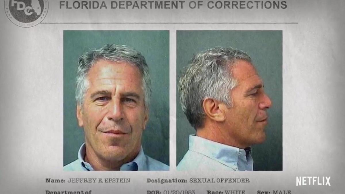 Una jueza de Nueva York ha ordenado este miércoles la desclasificación de más de 2.000 páginas de documentos relacionados con el caso del multimillonario Jeffrey Epstein, acusado de pedofilia y tráfico de menores