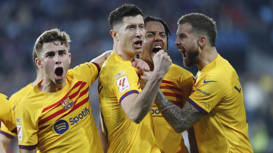 Celebración del gol del Lewandowski en el último FC Barcelona - Celta de Vigo.