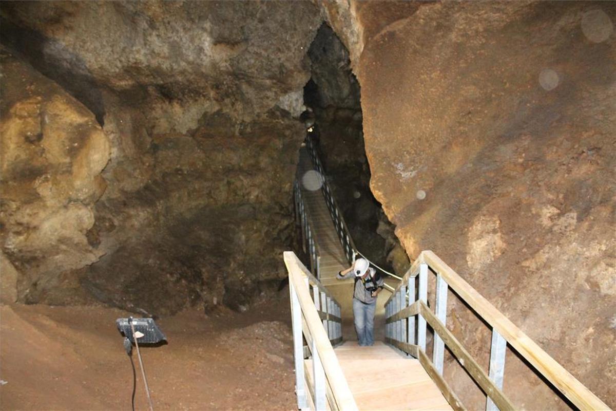 La Cueva del Yeso de Baena abre un año más a turistas con seis turnos de visitas