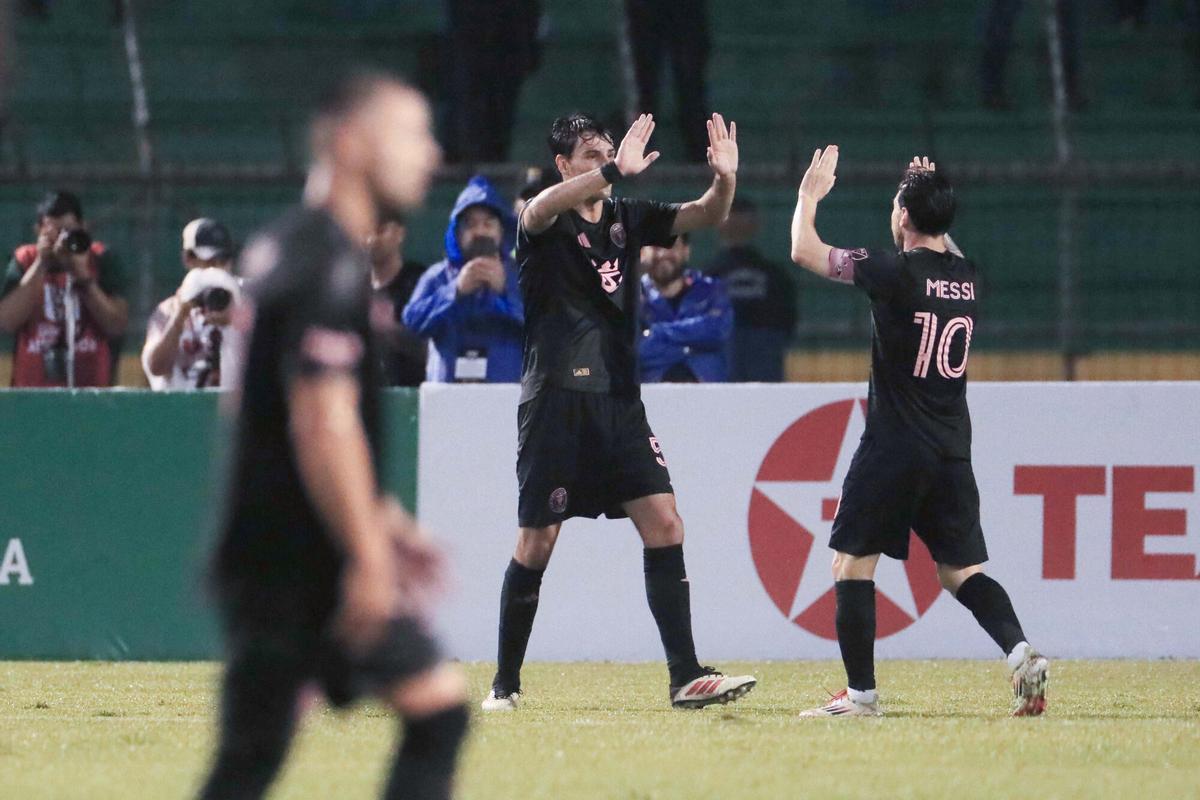 Messi and Redondo celebrate an Inter Miami goal.