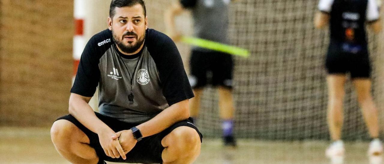 Suso Gallardo, durante  un entrenamiento con las «panteras» del Costa del Sol Málaga.