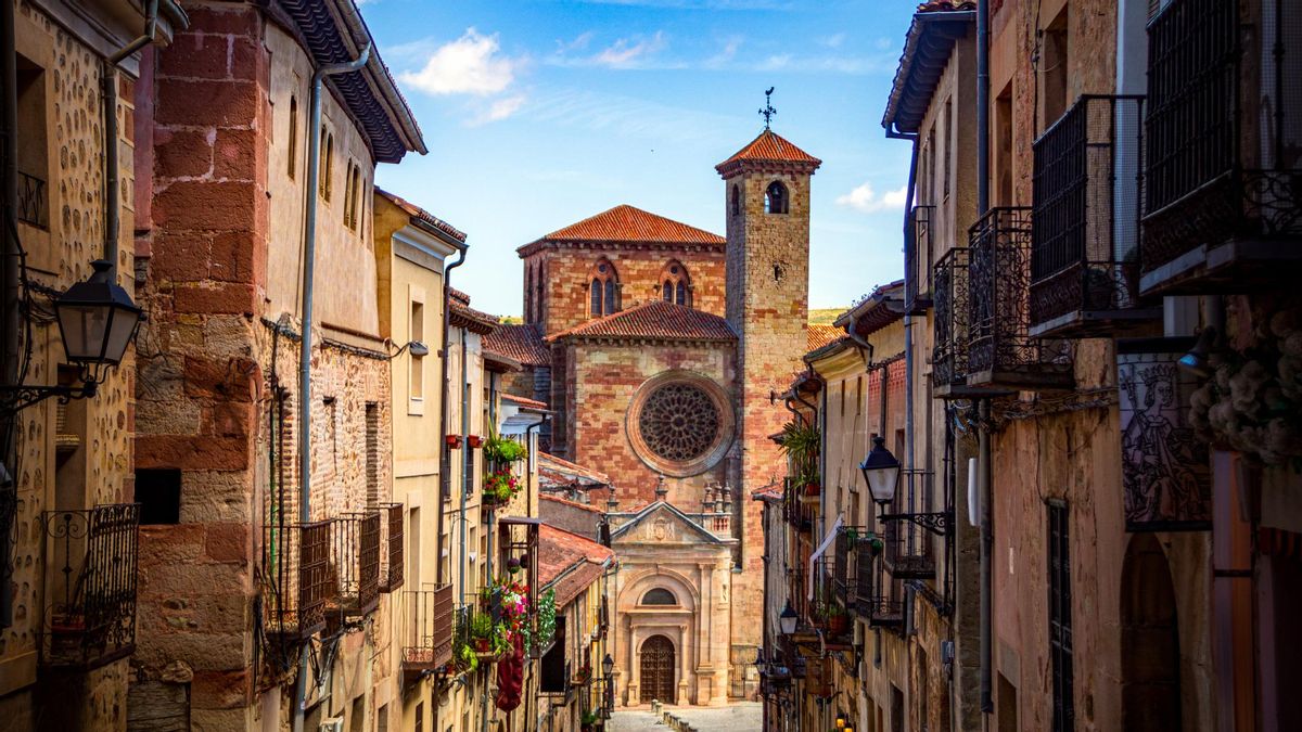 La ciudad medieval más bonita del mundo está en España y tiene monumentos que deberían ser Patrimonio de la Humanidad