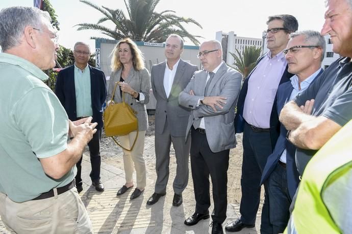 25-09-19 LAS PALMAS DE GRAN CANARIA. AVENIDA BLAS CABRERA FELIPE. LAS PALMAS DE GRAN CANARIA. METROGUAGUA. MetroGuagua en Blas Cabrera Felipe. El alcalde y concejales de la Corporación, realizan un recorrido por el tramo de MetroGuagua del Paseo Blas Cabrera Felipe. Fotos: Juan Castro.  | 25/09/2019 | Fotógrafo: Juan Carlos Castro