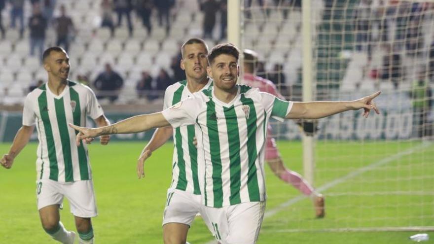 El Córdoba CF vuelve a naufragar sin su capitán