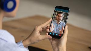 Una videotrucada ajudarà a fer tràmits des de casa