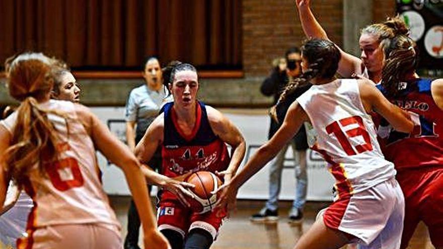 Andrea Pérez, durante un partido con el Maristas de la presente temporada.