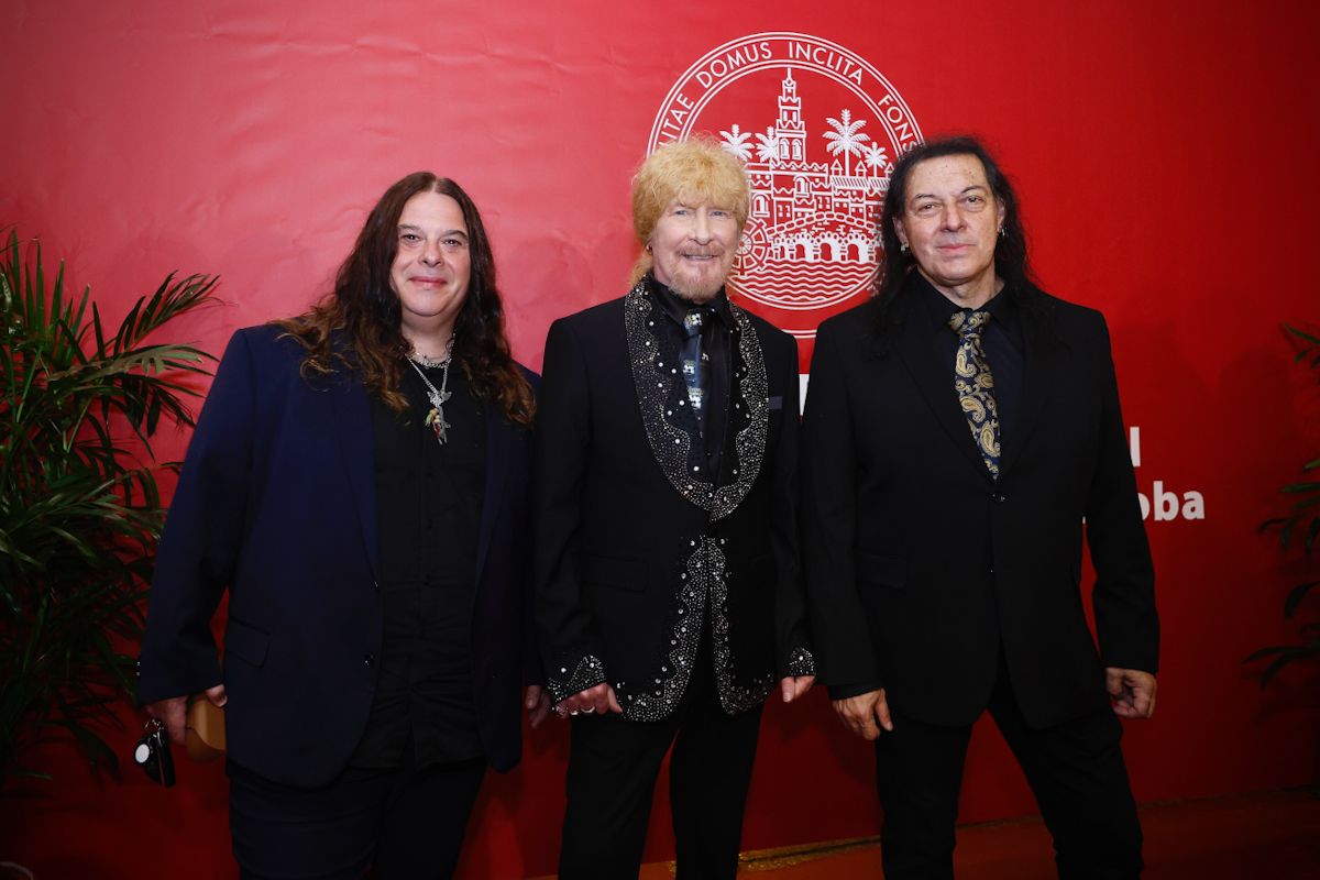 El Ayuntamiento entrega sus Medallas de la Ciudad