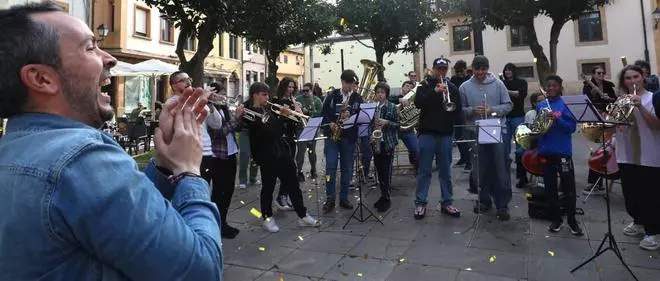 Alumnos del Conservatorio Profesional de Oviedo graban un show en la Corrada del Obispo