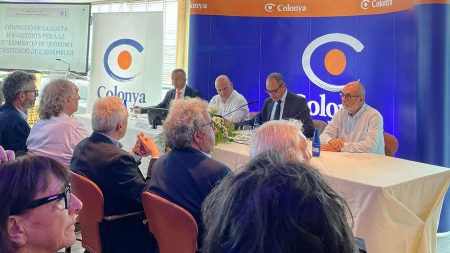 Público asistente al encuentro del Foro Noroeste en Santiago de Compostela. 