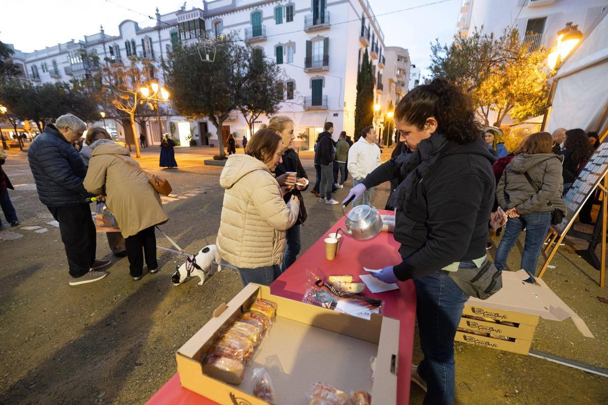 Mira todas las imágenes de la Xacota Pagesa y el Concurso de Salsa de Nadal