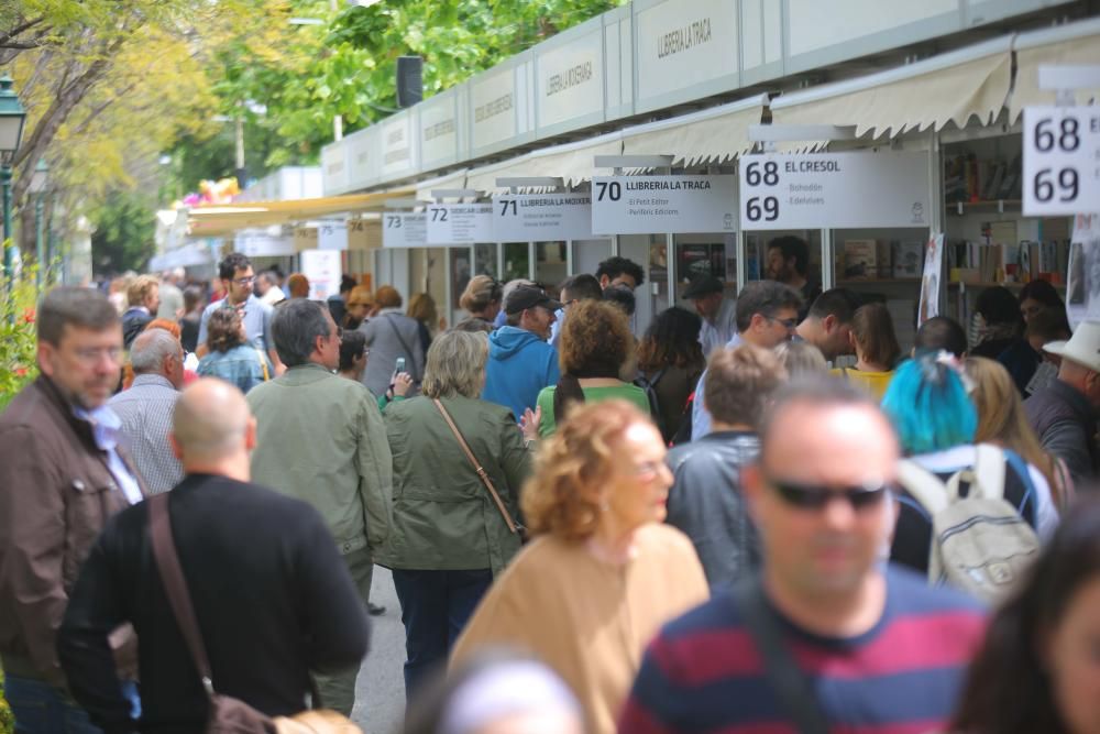 Un paseo por la 52ª Fira del Llibre de València