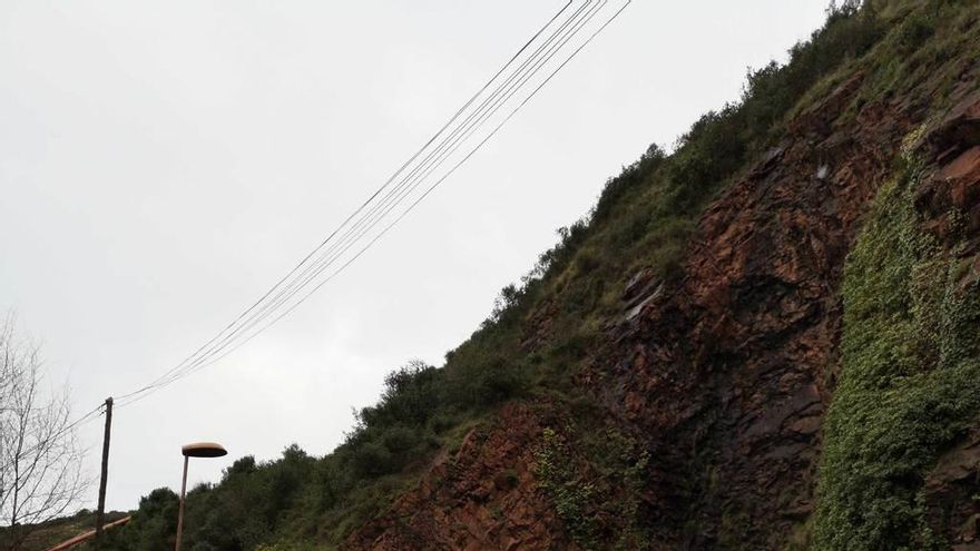 Entrada al túnel de Aboño desde Carreño.