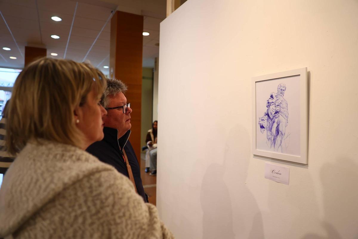 EN IMÁGENES: El arte a bolígrafo del artista de 16 años Aarón Martínez desembarca en Avilés